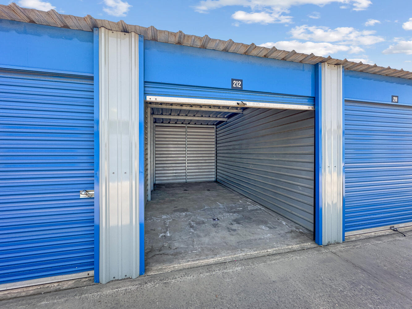 Storland Self Storage Reedley